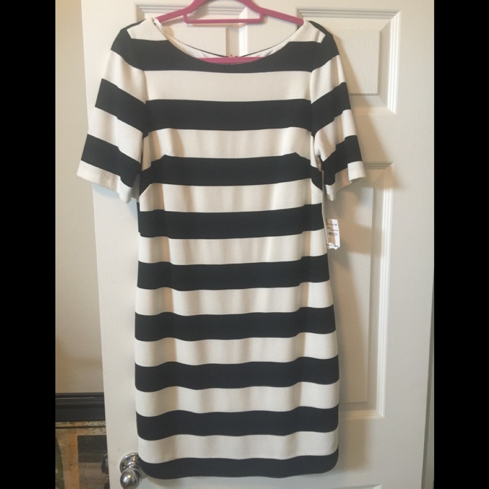 Hot item!! - Picture 2 of 5